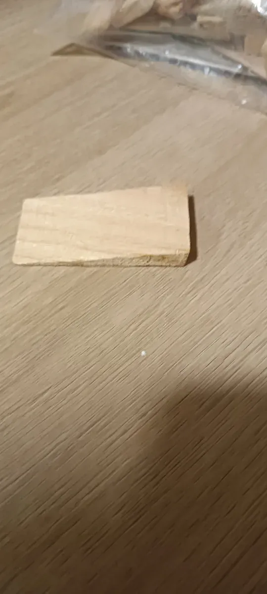 Cuñas de madera de pino