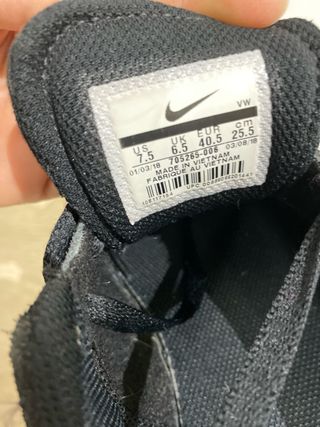 Zapatillas Nike Negras de ante