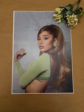 Póster Ariana Grande
