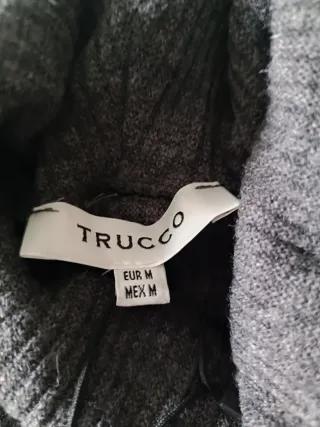 Jersey Trucco cuello alto nuevo