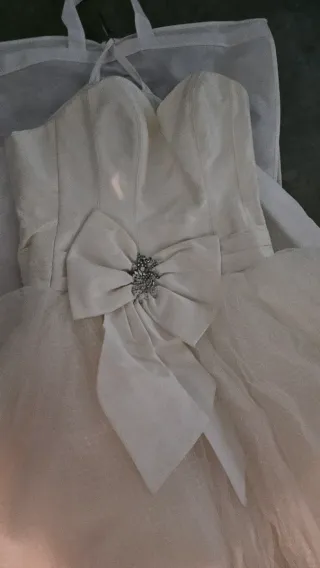 Vestido de Novia Blanco con Lazo y Pedrería