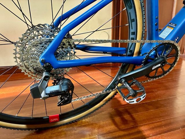 Bicicleta Gravel Cannondale Topstone Carbon 6