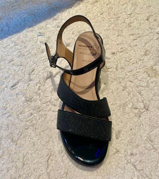 Sandalias Negras Brillantes Talla 38