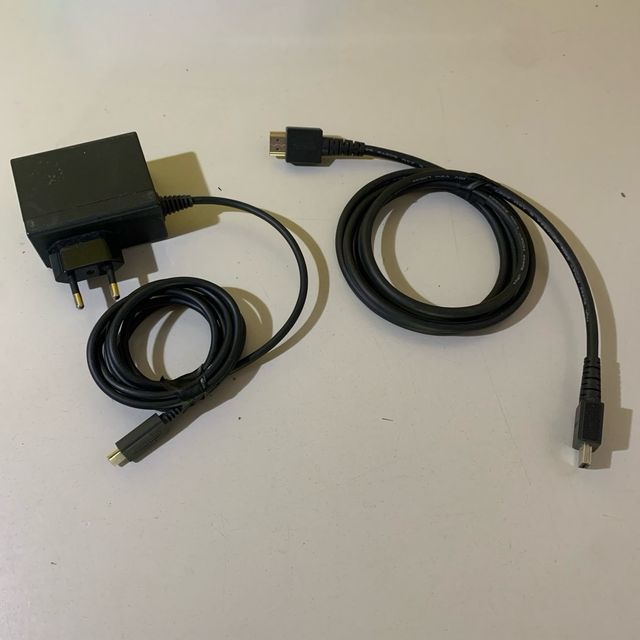 Nintendo Switch Animal Crossing Edition completa