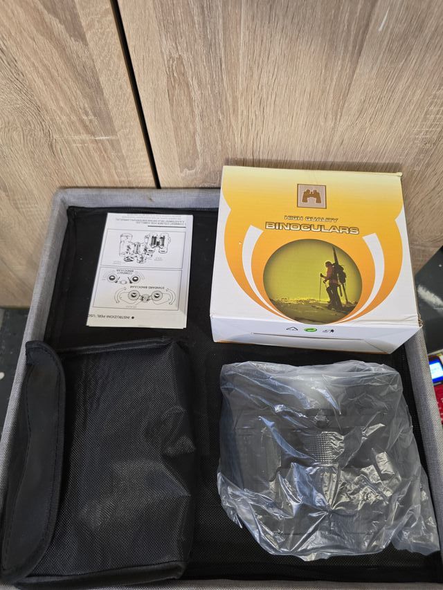 Prismáticos 10x50 con caja