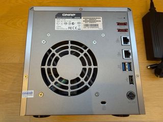 QNAP TS-421 NAS 4 Bay Nero