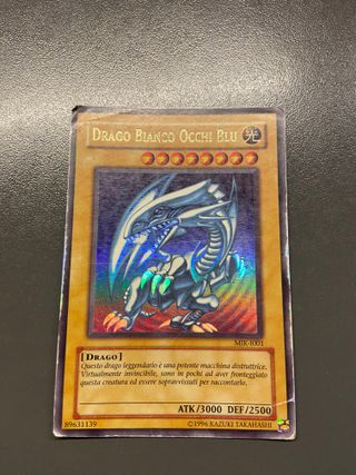 Drago Bianco Occhi Blu