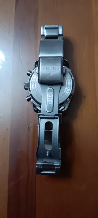 Reloj Lotus Plata y Blanco