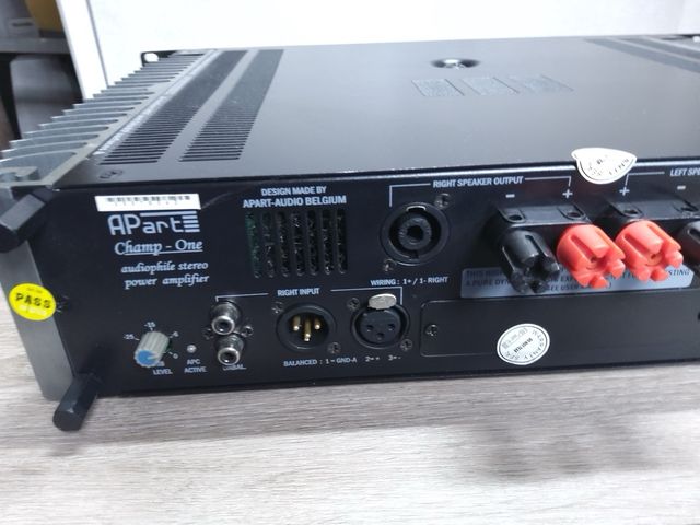 Amplificador Hi-Fi APART CHAMP ONE 2x600W