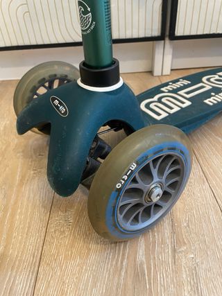 Patinete Micro Mini Deluxe Eco Verde Botella