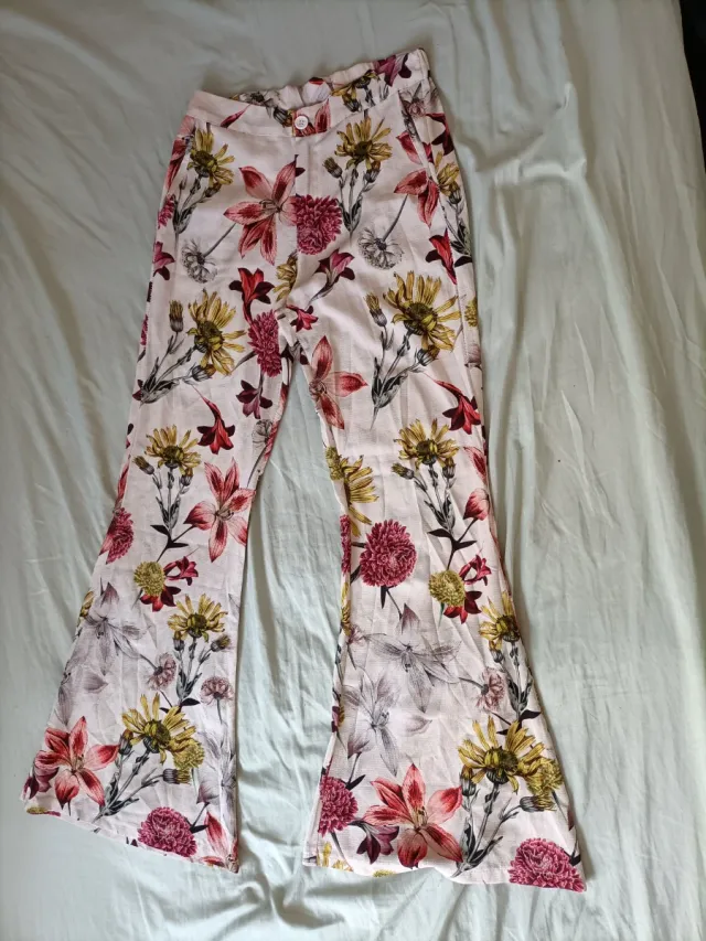 Pantalones campana florales