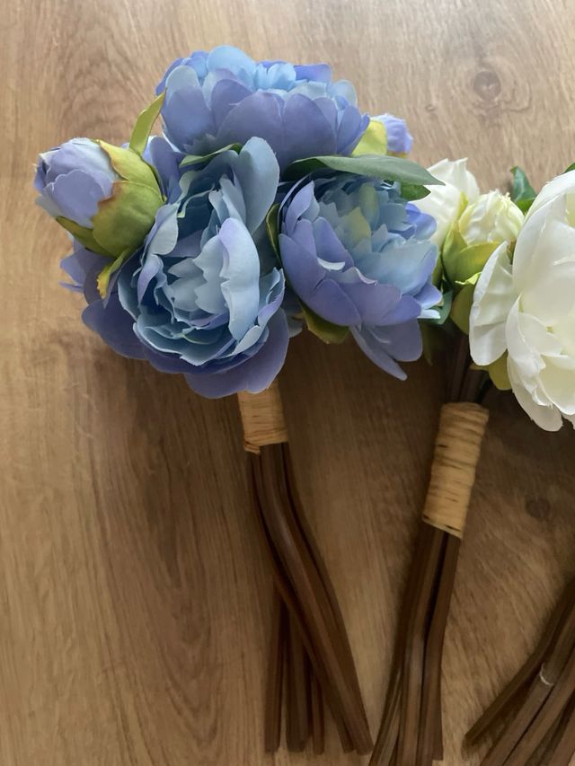 4 ramas flores artificiales azules y blancas