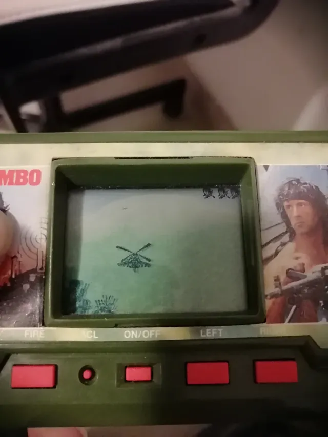 Game & Watch Rambo Schiacciapensieri Akklaim