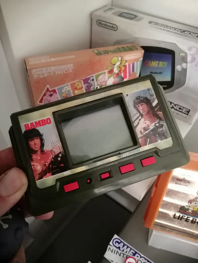 Game & Watch Rambo Schiacciapensieri Akklaim