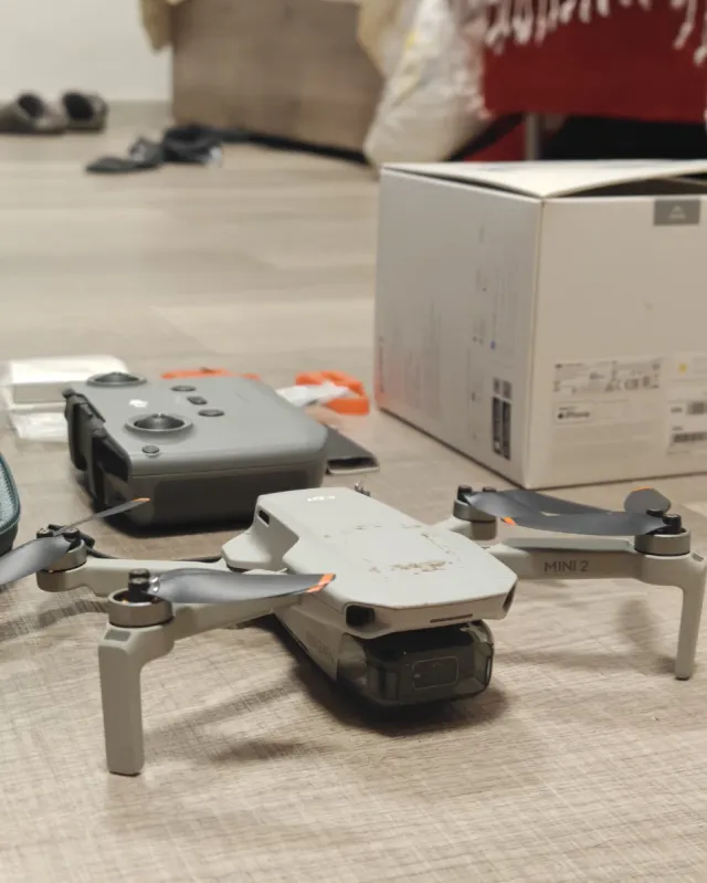 Drone DJI Mavic Mini 2 grigio