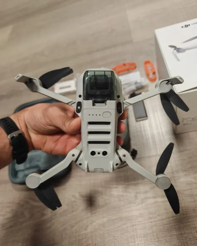 Drone DJI Mavic Mini 2 grigio