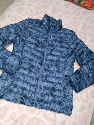 Chaquetón acolchado estampado