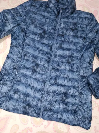 Chaquetón acolchado estampado