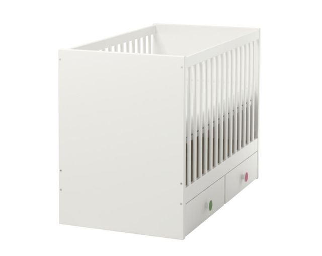 Cuna IKEA STUVA,una madera rota, resto perfecto.