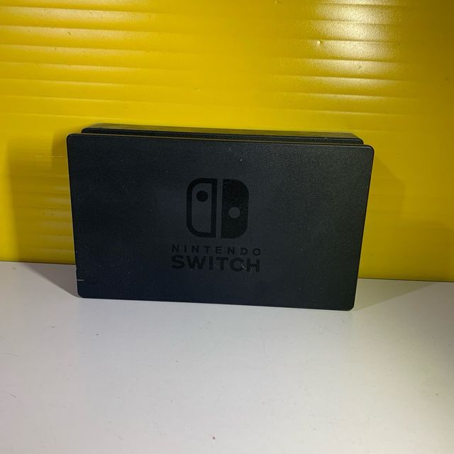 Nintendo Switch Console Verde e Viola