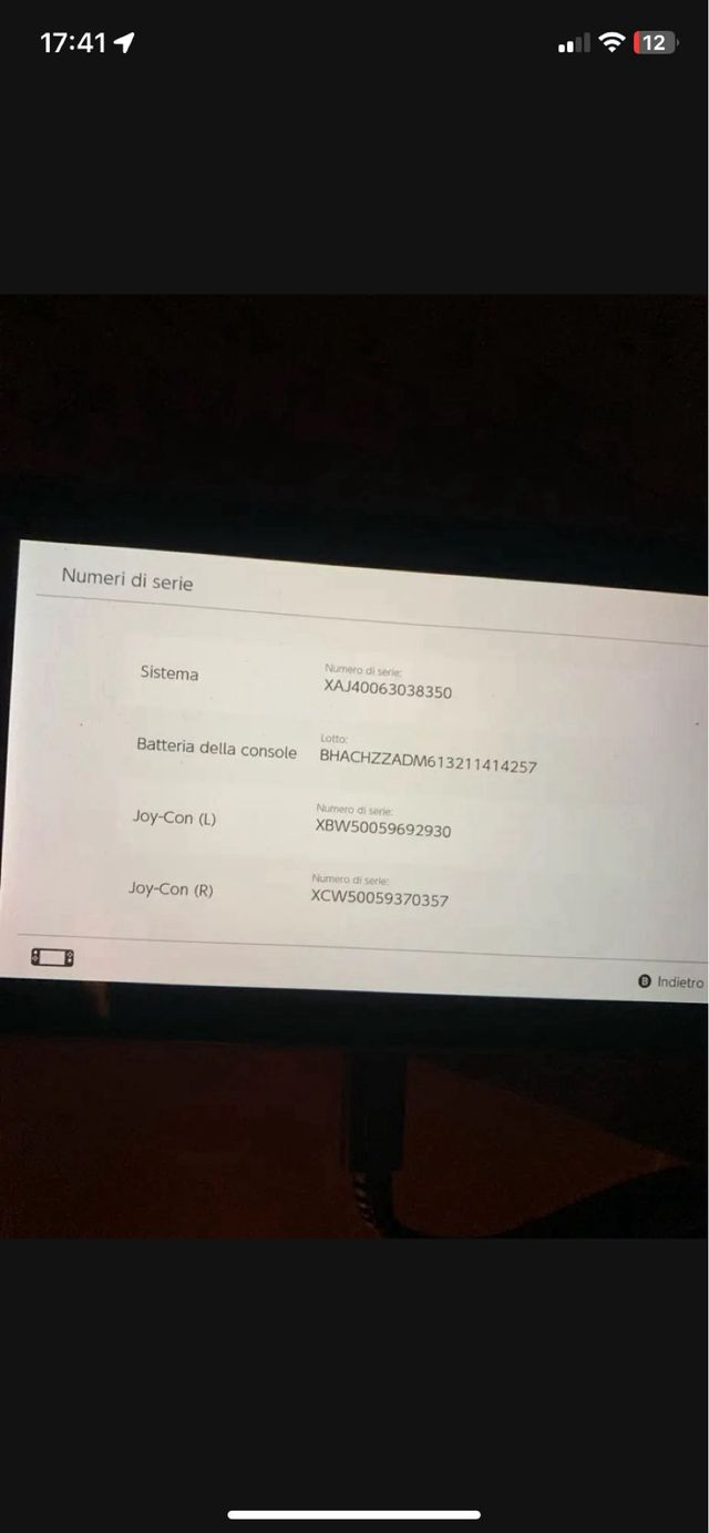 Nintendo Switch Console Verde e Viola