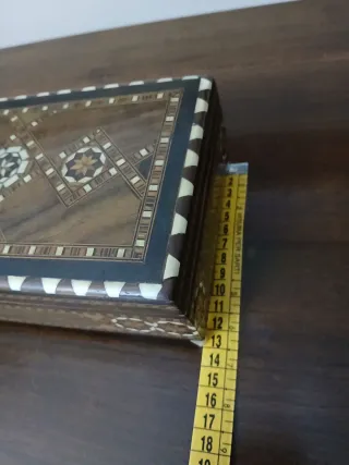 Scatola vintage legno intarsiata Reuge