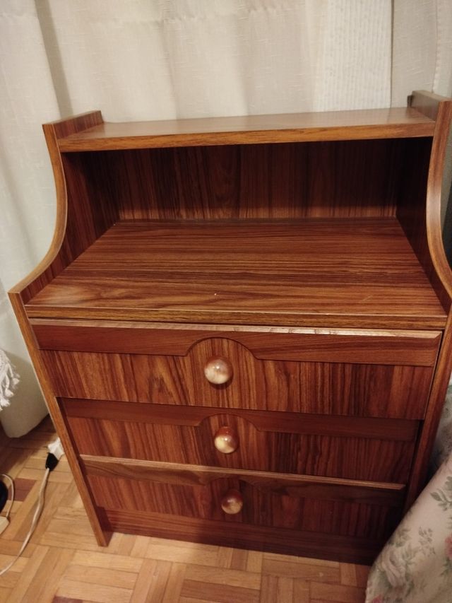 Muebles dormitorio madera maciza