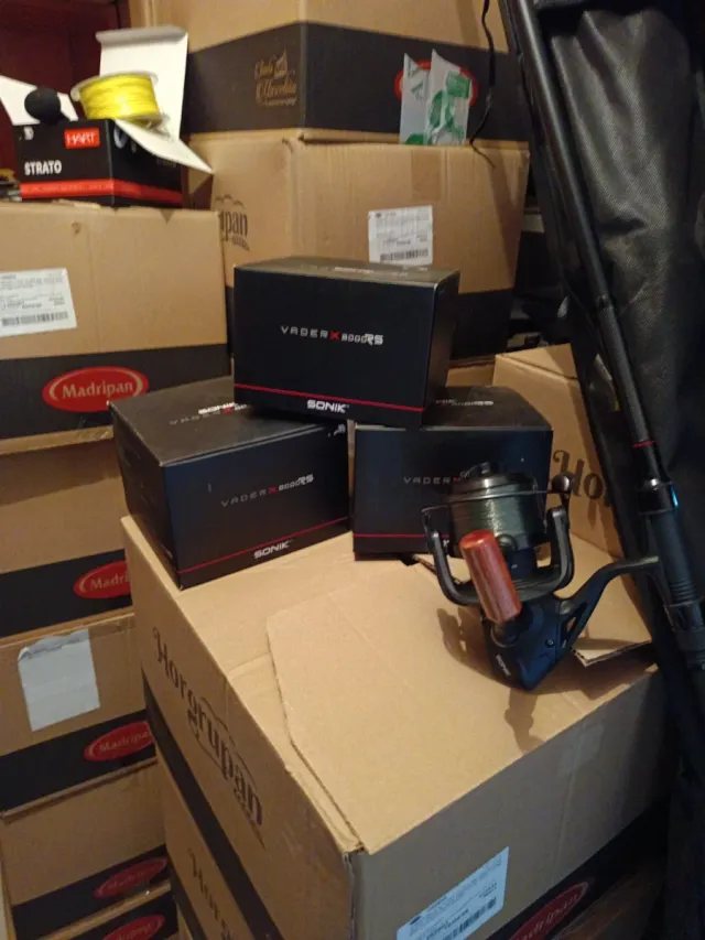 Carrete Sonik VaderX 8000RS y caña 3 y 3