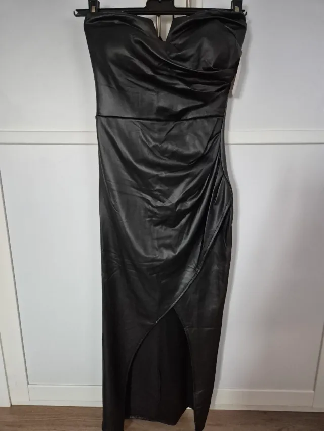 Vestido polipiel negro largo