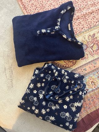 Pijama 2 piezas invierno azul con estampado floral