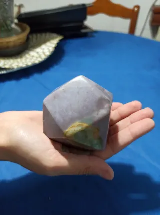 Jaspe policromado tallado 400g