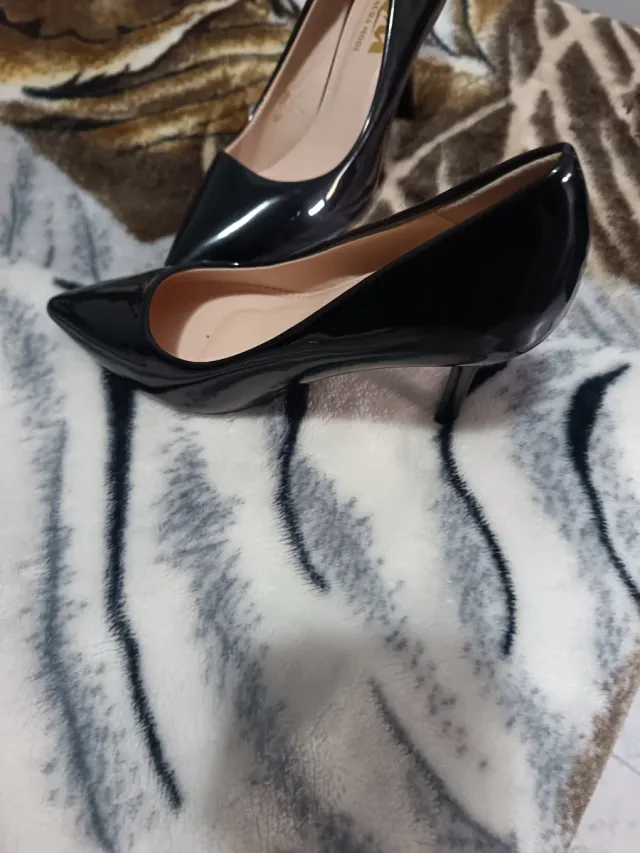 Zapatos de tacón negros