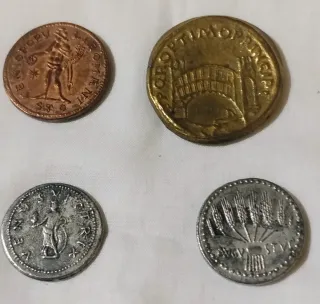 Lotto 4 antiche monete romane