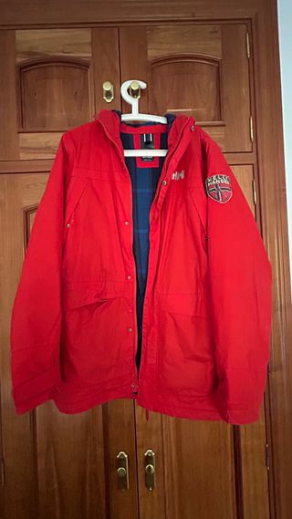 Cazadora Helly Hansen Roja