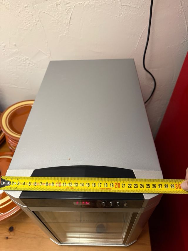 Nevera de vinos Ansonic