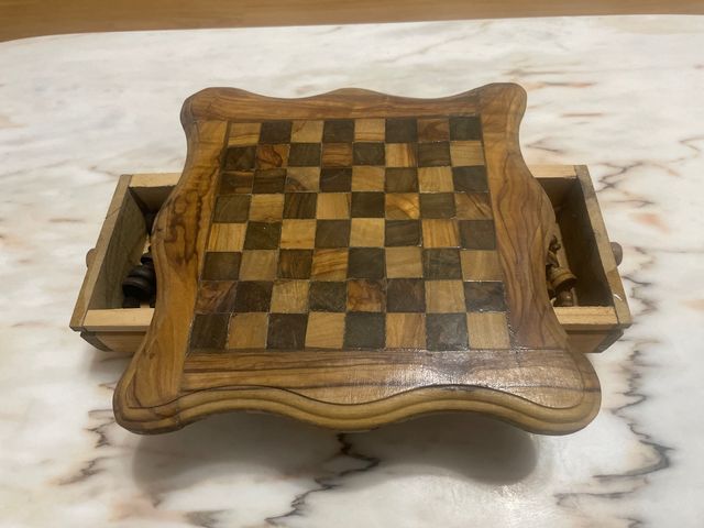 Ajedrez de madera decorativo de 22x22cms