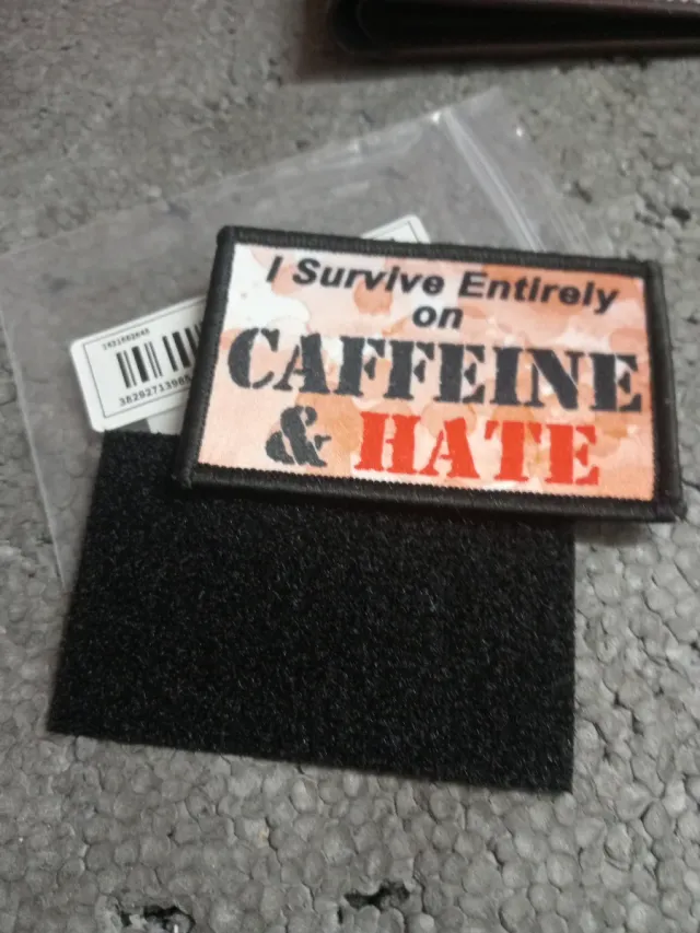 Parche de tela Caffeine & Hate