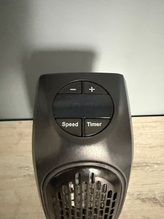 Mini Calefactor Enchufable Negro