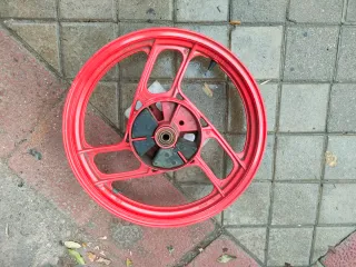 Llanta Trasera Yamaha RD 350 Roja