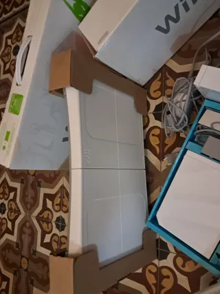 Nintendo Wii + Wii Fit + Wii Sports + WII Balance