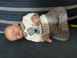 Muñeco bebé reborn realista