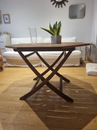 Mesa de teca octogonal muy bonita