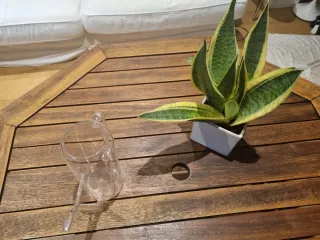 Mesa de teca octogonal muy bonita