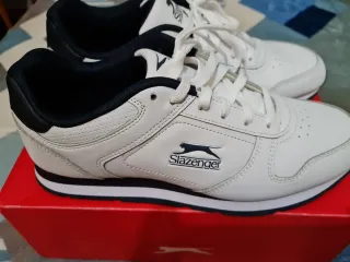 Zapatillas Slazenger Blancas y Negras