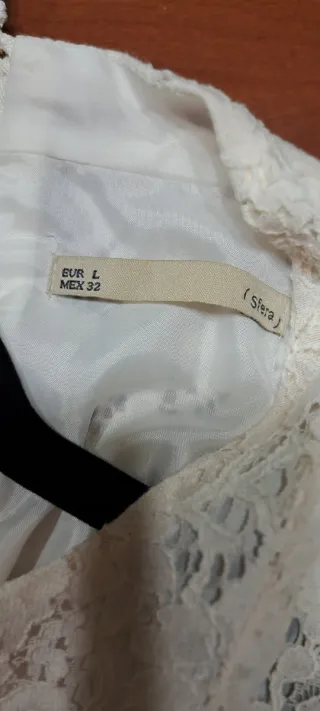 Top encaje blanco y negro