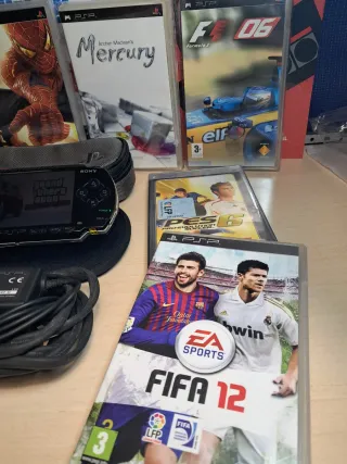 Consolas Sony PSP Negra 1004 + Cargadores y juegos