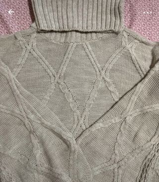 Jersey cuello alto beige talla única