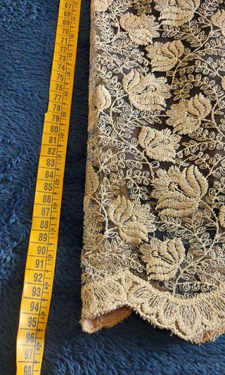 Vestido fiesta dorado encaje