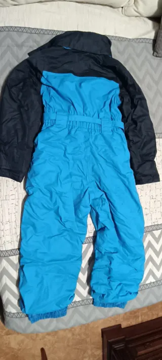 Mono de esquí niña azul. Talla 8-10 (116-128cms)