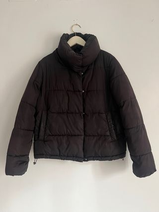 Abrigo impermeable marrón